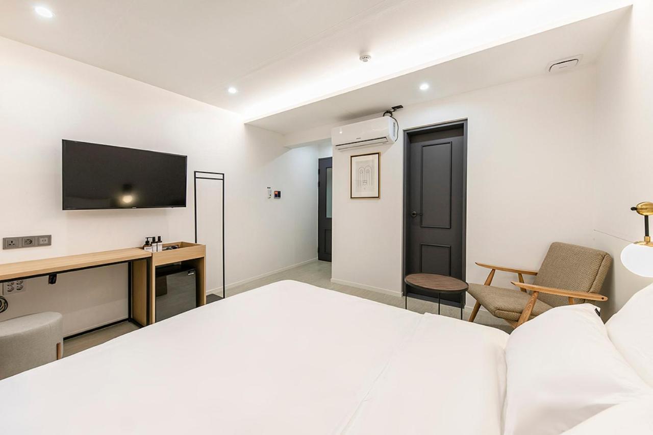 Hotel Yaja Gimhae Екстер'єр фото