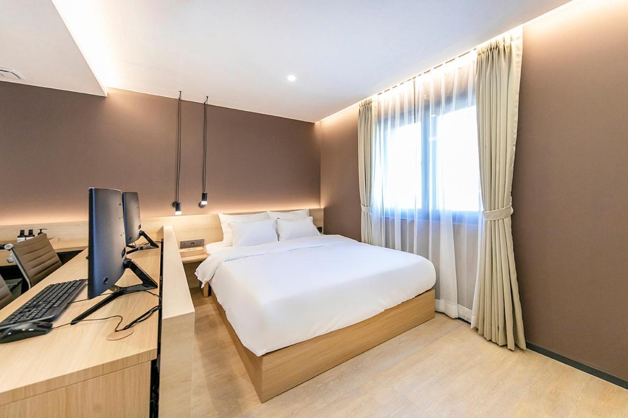 Hotel Yaja Gimhae Екстер'єр фото
