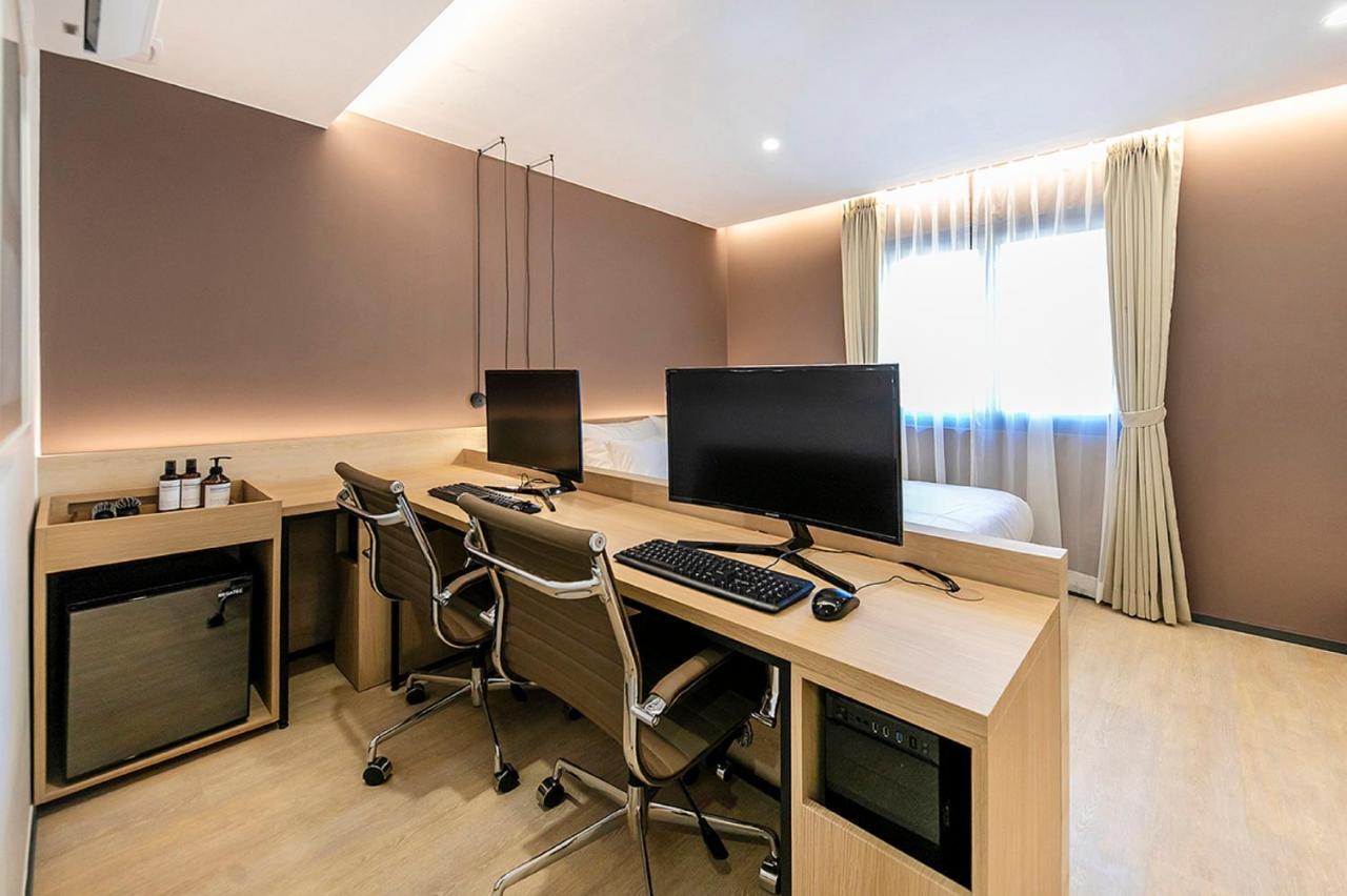 Hotel Yaja Gimhae Екстер'єр фото