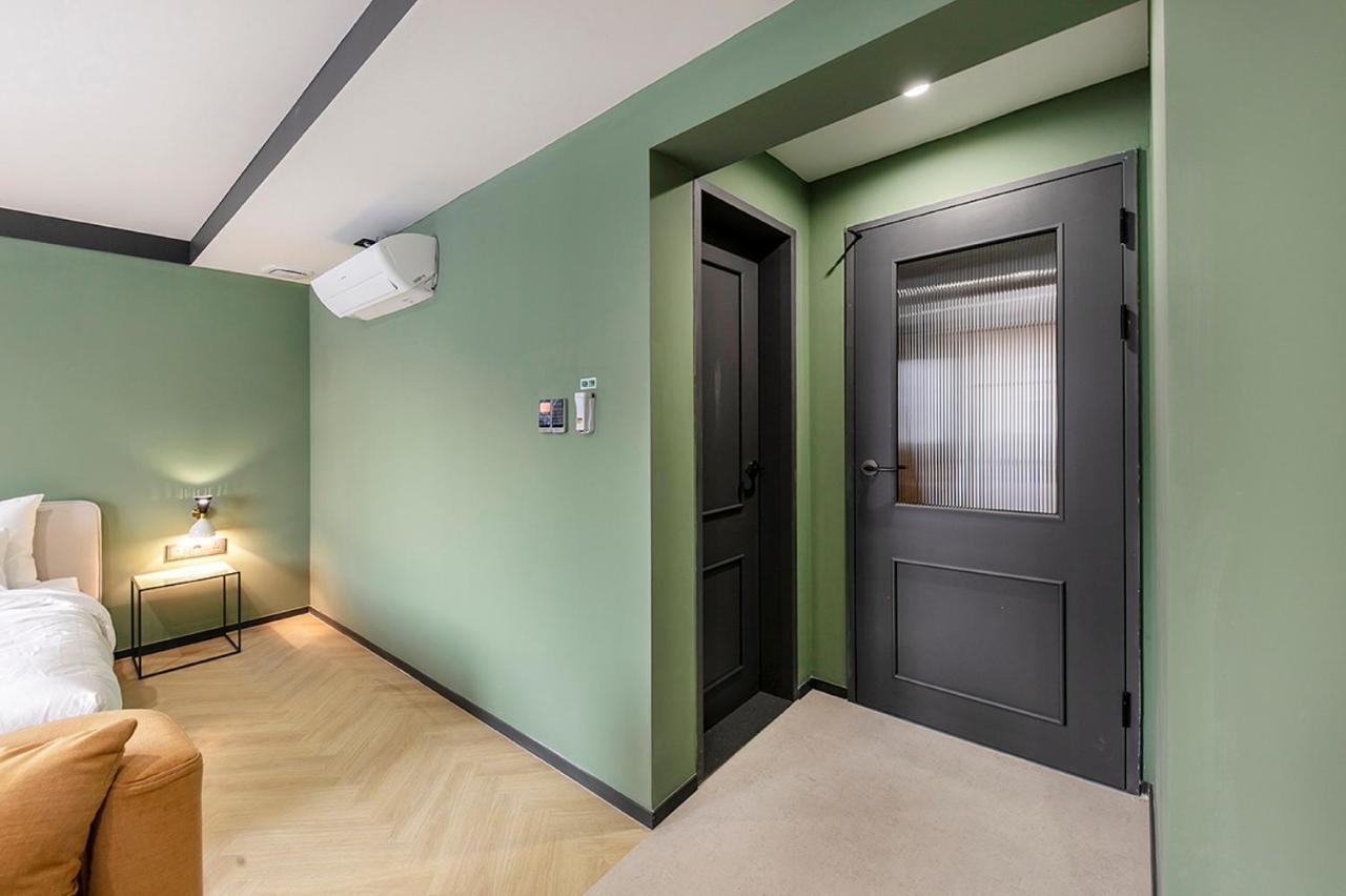 Hotel Yaja Gimhae Екстер'єр фото