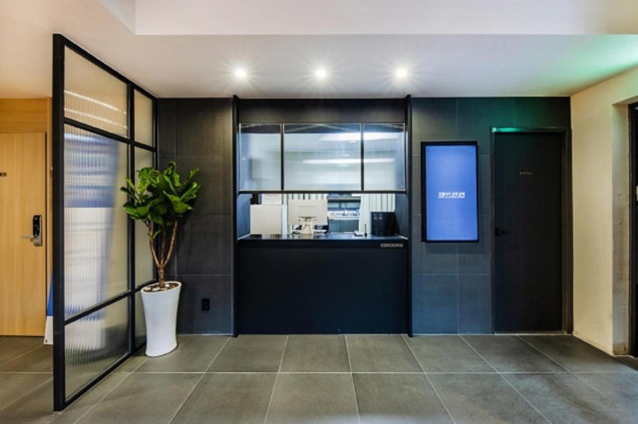 Hotel Yaja Gimhae Екстер'єр фото